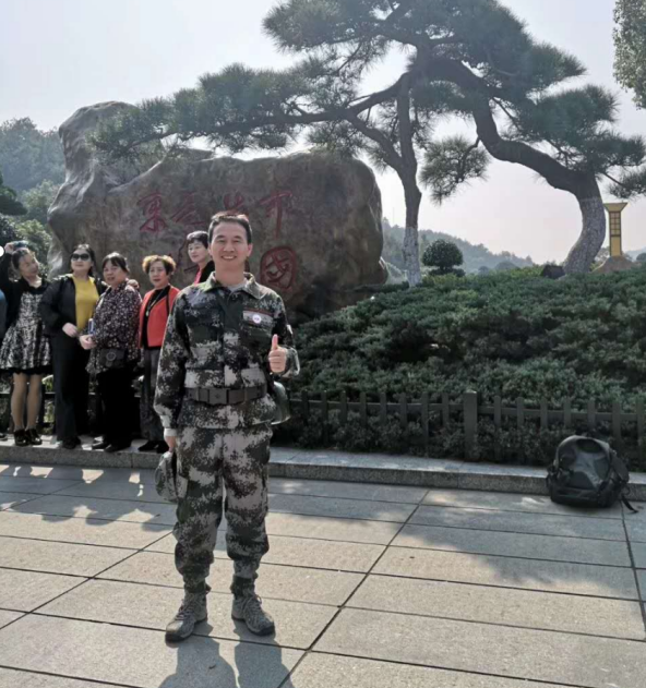 逸华电源创始人